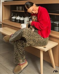 2 Loose Trousers Women, Leopard Trousers, Leopard Print Outfits, Leopard Print Pants, Leopard Pants, Women Cargo Pants, Vintage Leopard, Printed Trousers, Printed Jeans