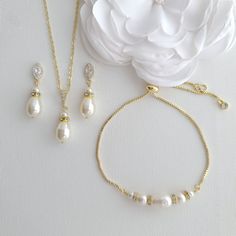 Jewelry Set for Brides With Pearl Bracelet+Pearl Earrings+Pearl Necklace-Ella - PoetryDesigns Simple Bridal Jewelry Sets, Bracelets For Bridesmaids, Elegant Bridal Jewelry, Bracelet For Bride, Pearl Jewellery Set, Three Earrings, Pearl Wedding Jewelry Sets, Wedding Jewellery Set, Bridal Jewelry Pearl Sets