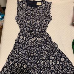 Beautiful 100% Cotton Spring Navy Midi Dress With Ruffles, Casual Spring Dresses By Kate Spade, Navy Ruffled Midi Dress For Spring, Casual Kate Spade Dresses For Spring, Kate Spade Casual Spring Dresses, Kate Spade Summer Mini Dress, Casual Knee-length Kate Spade Dresses, Chic Summer Midi Dress By Kate Spade, Chic Kate Spade Summer Midi Dress