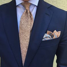 Lord of rake Suit Combinations, Gentlemen Wear, Fashion Night, Style Essentials, Gentleman Style, Fashion Victim, Suit Accessories, Mens Fashion Summer