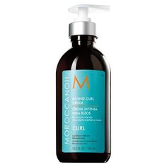 The Moroccanoil Intense Curl Cream comes in a 10.2 fl.oz size. This product is designed to enhance and define curly hair, providing moisture, frizz control, and a natural-looking hold without stiffness. It's formulated with argan oil to nourish and smooth the hair, helping to create soft, manageable curls with a healthy shine. If you have curly hair and are looking to enhance your natural curls while reducing frizz, this cream could be a beneficial addition to your hair care routine. Scrub Corpo, Instagram Tutorial, Curl Cream, Hydrate Hair, Kevin Murphy, Styling Cream, Frizz Control, Hair Cream, Moroccan Oil