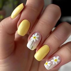 📦 What's Included in Your Press-On Nail Kit: 💅 24 nails  💅 1 nail glue 💅 1 nail file 💅 1 cuticle stick 💅 Alcohol wipes ✨ Customization: All nails are hand-painted, allowing for customization and new designs. Feel free to message me with your ideas so we can create a unique set together. Flower Power Nail Art, Soft Yellow Nails Design, Cocomelon Nails, Yellow Nails With Design, Pretty Yellow Nails, Yellow White Nails, Nail Design Yellow, Summer To Fall Nails, Yellow Nails Acrylic