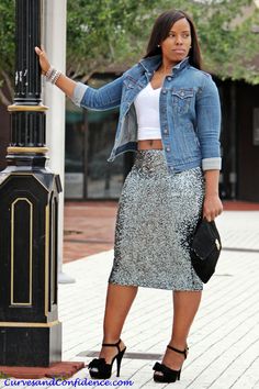 Curves and Confidence | Inspiring Curvy Women One Outfit At A Time: Weekend Wear: Denim and Sequins Skirt With Denim Jacket, Curves And Confidence, Woman Inspiration, Plus Zise, Denim And Diamonds, Miami Fashion, Outfit Trends, Amazing Outfits, Curvy Girl Fashion