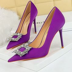 Metal Rhinestone Luxury Banquet High Heels Pointed High Heels, Luxury Heels, Pump Types, Satin Heels, Super High Heels, Rhinestone Designs, Fashion High Heels, Party Shoes, Shirt Collar