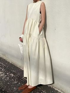 Minimalist Summer Fashion, Sleeveless Long Dress, Bleach Wash, Long Sleeve Maxi, Trend Fashion, Sleeveless Maxi Dress, Looks Style, Outfit Casual, Y2k Style