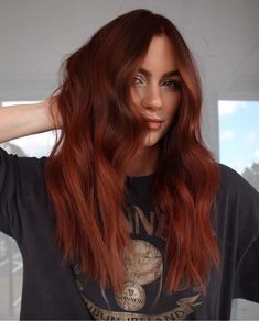 Red Hair Dark Eyebrows, Hair Ideas For Winter, Spring Red Hair, Spring Red Hair Color, Copper Hair Dark, Winter Hairstyle, Red Copper Hair Color, Red Hair Inspo, Spring Red