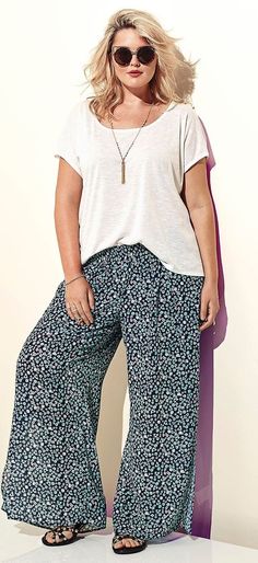 Plus Size Summer Outfits Over 50, Satin Pants Outfit, Plus Size Summer Outfits Big Stomach, Summer Dress Outfits Casual, Pants Outfit Plus Size, Curvy Girl Outfits Summer, Palazzo Pants Outfit, Plus Size Summer Fashion, Plus Size Summer Outfits