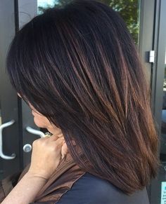 Mid-Length+Layered+Haircut+For+Thick+Hair Mid Length Layered Haircuts, Haircuts For Long Hair With Layers, Medium Layered, Caramel Hair, Balayage Ombre, Long Brown Hair