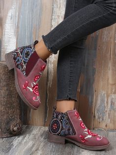 Retro Ethnic Stitching Flower Embroidery Zipper Ankle Boots Bohemian Boots With Floral Embroidery For Fall, Bohemian Fall Boots With Floral Embroidery, Bohemian Floral Embroidered Boots For Fall, Bohemian Embroidered Boots For Fall, Classic Boots Woman, Chelsea Boots Heel, Fabric Boots, Low Heel Boots, Floral Heels