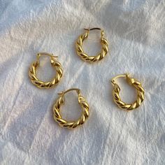 "25mm Gold Kids Hoop Earrings,Baby Hoop Earrings,Small Hoop Earrings,Kids Jewelry,Gold Hoop Earrings,Gold Huggie Earrings,Minimalist Earrings ❤️ Made and shipped from the USA ❤️ NO FADE / NONTARNISH / WATERPROOF ❤️ High-quality materials and attention to detail ❤️Color: Silver, Gold, Rose Gold ❤️ Our Process time is about 5 - 10 business days upon ordering. The Transportation time is 4-7 Days. Every item we make is custom-made from the heart and well worth the wait. ❤️ You will receive an email Trendy Handmade Huggie Earrings For Everyday, Trendy Handmade Everyday Huggie Earrings, Handmade Trendy Gold Huggie Earrings, Kids Jewelry Gold, Baby Hoop Earrings, Earrings Kids, Earrings Small Hoop, Schmuck Gold, Gold Huggie Earrings