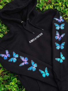 Butterfly Clothes, Butterfly Hoodie, Stylish Hoodies, Trendy Hoodies, Aidan Gallagher, Cute Comfy Outfits, Comfy Hoodies, Teenage Fashion Outfits