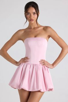 Available in two seasonal hues, the Fabiola dress is crafted from sumptuous stretch satin to a standout bubble hem silhouette juxtaposed with a subtle sweetheart neckline, held in place with internal silicone taping. Garden Party Dress, Bubble Hem, Corset Mini Dress, Backless Prom Dresses, Hem Skirt, Dresses Backless, Micro Mini, Hoco Dresses, Stretch Satin