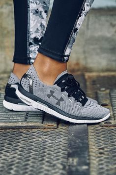 Propel forward.  The Under Armour Slingshot is designed to help you defy the limits of speed. Womens Gym Shoes, Urban Apparel, Basket Sport, Under Armour Shoes, Workout Shoes, Gym Shoes, On The Ground, Shoe Obsession, Training Shoes