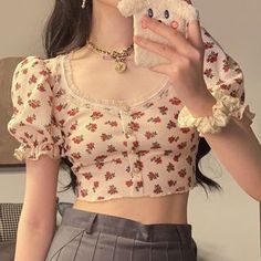 Cottagecore Tops, Cotton Lace Tops, Sweet Clothes, Tee Shirt Fashion, Travel Shopping, Short T Shirt, Top Shirt Women, Floral Short, Cardigan Top