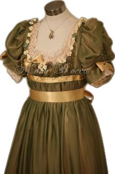 Elegant Green Dress With Historical Design, Formal Green Dress With Historical Design, Green Formal Dress With Historical Design, Vintage Baroque Dress With Historical Design, Elegant Green Victorian Costume Dress, Green Historical Design Wedding Dress, Green Wedding Dress With Historical Design, Elegant Historical Dress For Vintage Events, Elegant Dress With Historical Design For Vintage Events