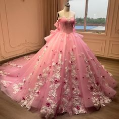 Pink Princess Dress Fairytale, Ball Gown Ideas, Fairy Ball Gown, Floral Princess Dress, Fairytale Wedding Gown, Princess Dress Fairytale, Quinceanera Themes Dresses, Pink Princess Dress, Plus Size Evening Gown