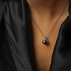 Gold(14K) : 1.124gGold(18K) : 2.44gDiamonds : (VS clarity & H-I colour): (Brilliant cut ) : 0.15ctGemstone : Tahitian Pearl Tahitian Pearl Jewelry With Brilliant Cut, White Gold Jewelry With Brilliant Cut Tahitian Pearl, Luxury Tahitian Pearl Jewelry With Brilliant Cut, Gold Inspo, Tahitian Pearl Pendant, Tahitian Pearl Necklace, Stackable Ring Sets, Instagram Famous, Delicate Chain