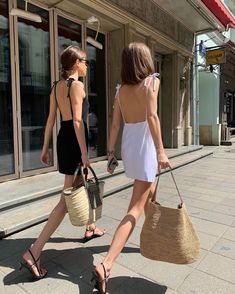 Timeless Clothing, Mode Inspo, Looks Vintage, Outfits Casuales, Look Fashion, Spring Summer Fashion, Aesthetic Clothes, Summer Vibes, Fashion Inspo Outfits