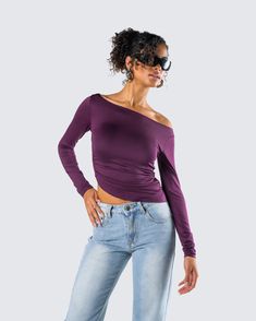 Elevate your everyday look with this top made from stretch jersey fabric 🙌 Featuring an asymmetrical neckline and an off-shoulder design, this subtle yet chic piece can be dressed up or down for literally any occasion 💜 Trendy Stretch Off-shoulder Top For Party, Summer Asymmetrical Elastane Top, Summer One Shoulder Top With Asymmetrical Neckline, Chic Asymmetrical Stretch Tops, Versatile Party Tops With Asymmetrical Hem, Party Tops With Asymmetrical Hem, Asymmetrical Fitted Elastane Top, Spring One-shoulder Elastane Top For Night Out, Spring One Shoulder Elastane Top For Night Out