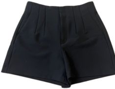 Zara Black Shorts For Night Out, Elegant Black Zara Shorts, Zara Black High-waisted Shorts, Zara Short Bottoms For Night Out, Zara Fitted High-waisted Shorts, Chic Zara Short Leg Bottoms, Chic Zara Bottoms With Short Legs, Zara Fitted Short Leg Bottoms, Zara Fitted Bottoms With Short Inseam