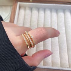 Material: Brass Fashion Element: Circle, Ring, Line Style: Advanced Sense Circle Ring, Luxury Women Fashion, Women Rings, Gold Rings, Sense, Brass, Luxury Fashion, Ring, Gold