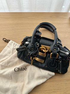 #chloe #chloepaddington #aesthetic #vintage Chloe Paddington Bag Aesthetic, Chloe Paddington Bag, Fashionable Purses, Xmas Wishlist, Dream Bags, Future Outfit, Pretty Bags, Purse Styles