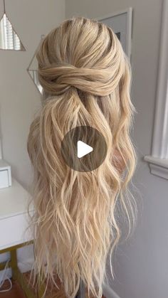 Womens Half Up Hairstyles, Hairstyle To Attend Wedding, Half Up Half Down Cocktail Hair, Half Up Hairstyle Easy, Easy Half Up Medium Length Hair, Updo Tutorial Videos Medium Length, Boho Half Up Half Down Hairstyles Short, Wedding Hairstyles Half Up Half Down How To, Half Up Half Down Diy Wedding Hair