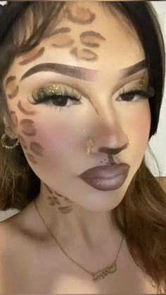 Cute Halloween Looks Makeup, Graphic Halloween Makeup, Freddy Krueger Face Paint, Glamour Halloween Makeup, Halloween Makeup Animals, Leopard Print Makeup Halloween, Animal Print Makeup Looks, Leapord Makeup Looks, Glamour Makeup Leopard