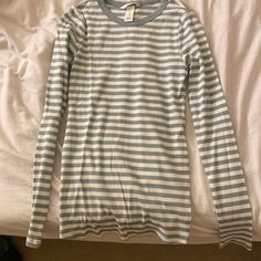 Bought From H&M. Never Worn It. Tight Fit. No Rips Or Stains. White Long Sleeve Top From H&m, H&m White Long Sleeve Top, Fitted White Top From H&m, Fitted White H&m Top, Striped Long Sleeve Tops From H&m, Green And White, White Stripe, Long Sleeve Tees, H&m