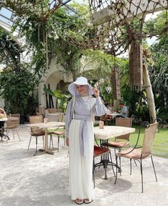 Bali Modest Outfit, Modest Bali Outfit, Hijab Beach Aesthetic, Beach Outfits Women Hijab, Muslimah Beach Outfit, Ootd Beach Summer Outfits Hijab, Bali Hijab Outfit, Krabi Outfit Ideas, Hatyai Outfit