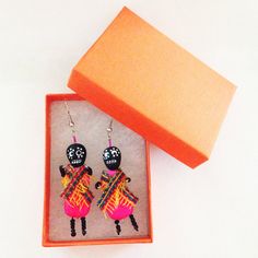 Mexican handmade earrings to wear on day of the dead, DIA DE LOS MUERTOS, Be original and fun today by wearing them or just give a nice present to your friends. These beautiful handmade earrings wont be unnoticed in the crowd, they are limited edition, hand-painted, mexican craftsmanship, Bohemian Earrings For Halloween Gift, Handmade Fun Beaded Earrings For Gifts, Bohemian Halloween Earrings As Gift, Bohemian Halloween Gift Earrings, Multicolor Halloween Earrings For Gift, Multicolor Halloween Earrings Gift, Handmade Earrings For Day Of The Dead, Mexican Skeleton, Skeleton Earrings