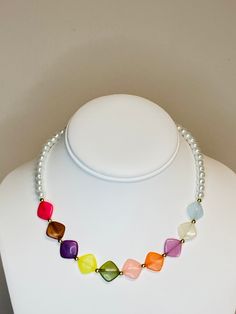 Rainbow Diamond Shape Beaded Necklace / Glass Pearls / Bright Colored / Statement Necklace Small Pearl Necklace, Rainbow Diamond, Fish Jewelry, Fish Necklace, Beads Chain, Jewelry Techniques, Everyday Necklace, Bright Colored, Matching Bracelets