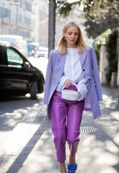 Paris Street Fashion, Fashion Week Outfit Ideas, 2020 Street Style, London Fashion Weeks, Fashion Week Outfit, Color Blocking Outfits, Berlin Fashion Week, Pastel Outfit