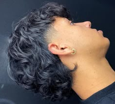 40 Timeless Curly Mullet Hairstyles for Modern Men (Haircut Ideas) Curled Mullet, Modern Men Haircut, Men's Mullet, Modern Mullets, Men Haircut Ideas, Modern Mullet Haircut, Modern Mens Haircuts, Mullet Haircuts, Mullet Hairstyles