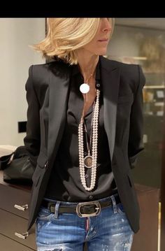 600 Fashion ideas in 2022 | fashion, clothes, cute outfits Fashion Icons, Quiet Luxury, 가을 패션, Blazer Fashion, Fashion Over 50, Casual Fall Outfits