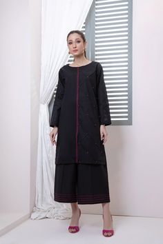 Bonanza Satrangi Black Cambric Suit Ask222p07 Eid Pret 2022 Bonanza Satrangi, Ladies Clothing, Lawn Suits, Shalwar Kameez, Suit Fabric, Pakistani Outfits, Best Brand, Black Design, Clothing Brand