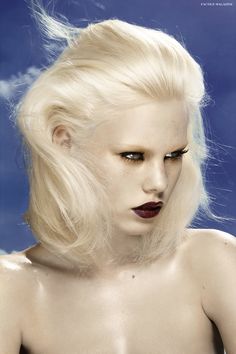 Blonde Model Photoshoot, Blond Vampire, Blonde Vampire, Vampire Photoshoot, Blonde Photoshoot, High Fashion Photoshoot, Pale Fire, Fashion Fotografie