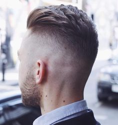 Mens High Fade Haircut, Male Curly Hair, Fade Haircut Styles, Best Fade Haircuts, High Fade Haircut, Low Fade Haircut, Taper Fade Haircut, Cool Mens Haircuts