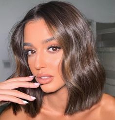 Natural Brown Short Hair, Brushed Hairstyle, Shoulder Dark Brown Hair, Dark Brown Hair With Highlights 2023, Cute Haircuts For Women Medium, Face Frame Highlights Dark Hair Short, Short Rich Brown Hair, Rachel Leviss Hair, Camilla Marrone Hair