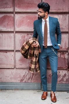 Shoes Wall, Fashion Guys, Terno Slim, Mens Fashion Blog, Ray Ban Aviator, Cozy Scarf