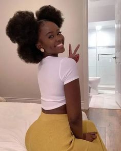 cute hairstyles on black teenagers Natural Hair Styles Easy, Creative Things, Penteado Cabelo Curto, 4c Hairstyles, African Hairstyles, Afro Hairstyles