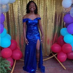 This Dress Is A Size Small And Is In Very Good Condition. It Is So Beautiful Onn And Looks Brand New Dresses For 8th Grade Dance, 8th Grade Prom Dress, 8th Grade Prom Dresses, 8th Grade Prom, 8th Grade Dance, Prom Dress Color, Gorgeous Prom Dresses, Junior Prom Dresses, Prom Looks