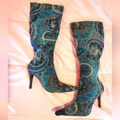 Velvet Paisley N Floral Knee High Boots. 100% Velvet. Hand Wash Only. Heel Is 2 - 2 1/2 Inches. These Are My Favorite Boots Firm Price. Floral Thigh Boots, Green Velvet Boots Knee Highs, 70s Hippie Boots, Devon Lee Carlson Cowboy Boots, Tall Velvet Boots, Belvet Shoes, Bedazzled Cowgirl Boots, Paisley Boots, Dark Green Boots