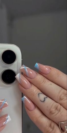 Nails Design Fall, College Nails, Leaves Nails, Cute Simple Nails, Blue Nail Art, Mermaid Prom Dress, Girly Acrylic Nails, Acrylic Nails Coffin Short