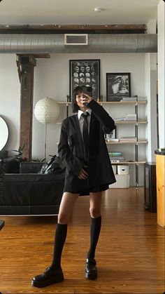 Wednesday Summer Outfit, Art Gallery Style Fashion, Goth Night Out Outfit, Meg Murayama, Nana Clothes, Chinese Fashion Street, Uni Outfits, Fall Fit