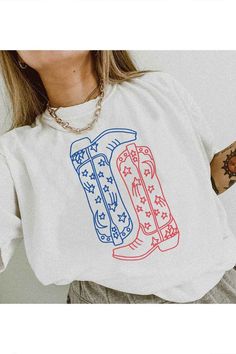 AMERICAN COWBOY BOOTS GRAPHIC PLUS SIZE TEE / T-SHIRTPREMIUM COTTONUNISEX SIZINGCLASSIC FITBEST OF THE BEST White Casual T-shirt With Comfortable Fit, White Comfortable Fit Casual T-shirt, Casual White T-shirt For Fall, Cowboy Boots Graphic, American Cowboy, Plus Size Tees, Oversized Graphic Tee, Graphic Tops, Jogger Set