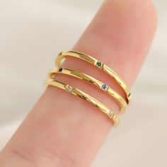 Make A Statement Without Saying A Word With This Chic, Dainty Reva Ring! With Its Minimal Design, You'll Sparkle And Shine But Stay Subtle, So You Can Dress It Up Or Down! Perfect For Whatever Occasion Or Look You're Going For! (Just Don't Forget To Let Your Ring Do The Talking!) Material: 18k Gold Plated On Stainless Steel Stone: Blue Cz, Green Cz, Or Clear Cz Green Topaz, Ring Settings Types, Gold Heart Ring, Chalcedony Ring, Retro Ring, Vintage Sterling Silver Rings, Sparkle And Shine, 18k Gold Jewelry, Waterproof Jewelry