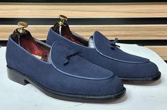 Handmade Navy Blue Suede Leather Round Toe Loafers for Men - Custom Crafted Excellence. Description: Elevate your style with our Handmade Men's Leather Shoes, a testament to timeless elegance and meticulous craftsmanship. Crafted by skilled artisans, these shoes embody the perfect blend of sophistication and comfort, making them a must-have addition to your wardrobe. Features: Premium Materials: Our leather shoes are made from the finest full-grain leather, ensuring durability and a luxurious fe Loafers For Men, Good Year, Handmade Leather Shoes, Suede Tassel, Tassel Loafers, Modern Gentleman, Leather Shoes Men, Goodyear Welt, Leather Tassel