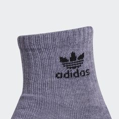 adidas Quality, comfort and Trefoil style come together in these quarter-length socks for men. The cushioned design and sweat-wicking fabric give them a great feel for sport or casual wear. Sporty Gray Sports Socks, Gray Sports Socks, Functional Black Sports Socks, Cheap Adidas Men's Socks, Adidas Sports Socks With Logo, Adidas Trefoil, Athletic Socks, Mens Lifestyle, Adidas Online