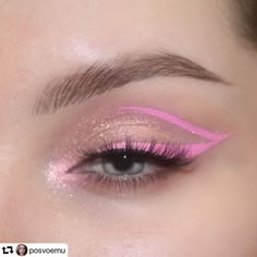 Grafik Eyeliner, Extreme Make-up, Rosa Make-up, Pink Eyeliner, Video Makeup, Barbie Core